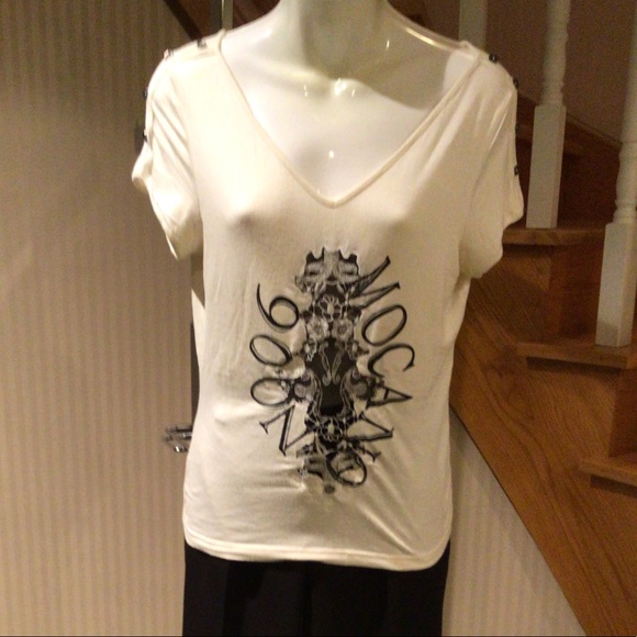 🛍2 for$30 Preloved slip-on off white vneckline t-shirt - Picture 5 of 6